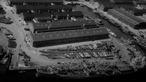 Japanese PLANE ATTACKS CARRIER & TA... - Japanese PLANE ATTACKS CARRIER & TASK FORCE - 428-npc-31700