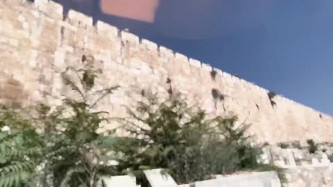 God’s Holy Name APPEARS on the Eastern Wall in Jerusalem Next to the Golden Gate!