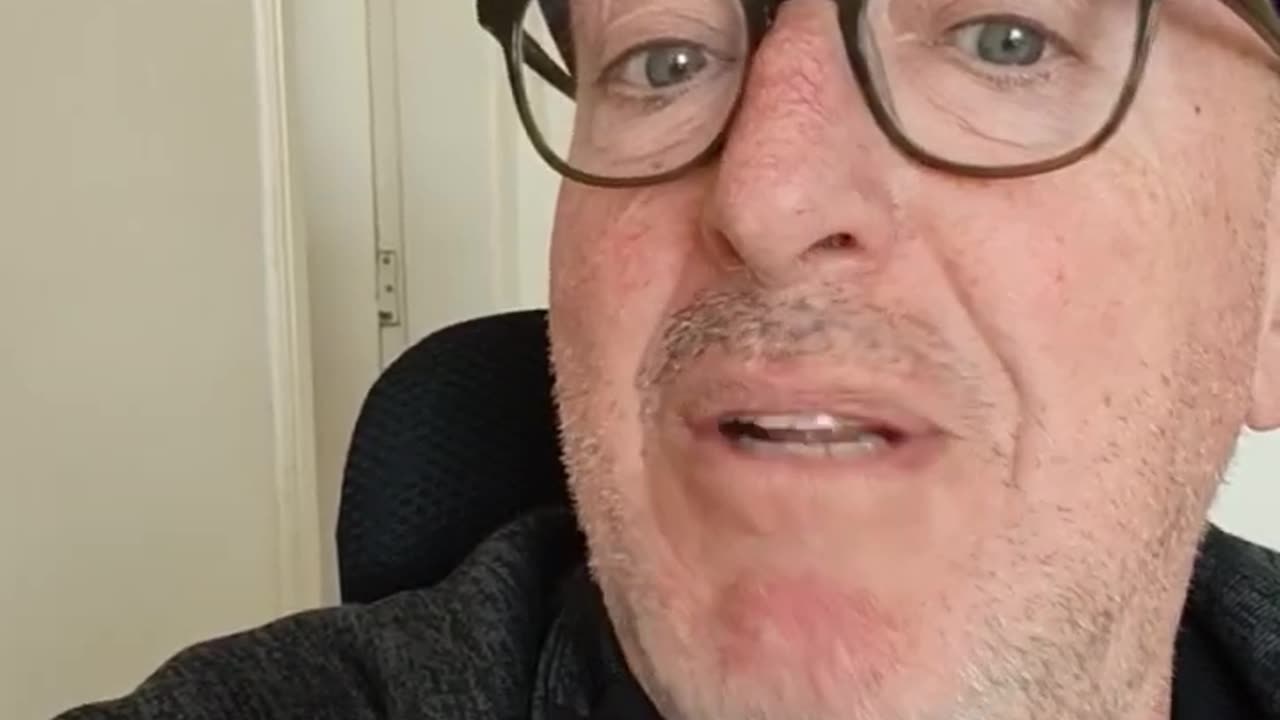 22-04-2025 │ ONDERZOEKSJOURNALIST MICHA KAT SPREEKT ZICH UIT OVER DE ALTERNATIEVE MEDIA