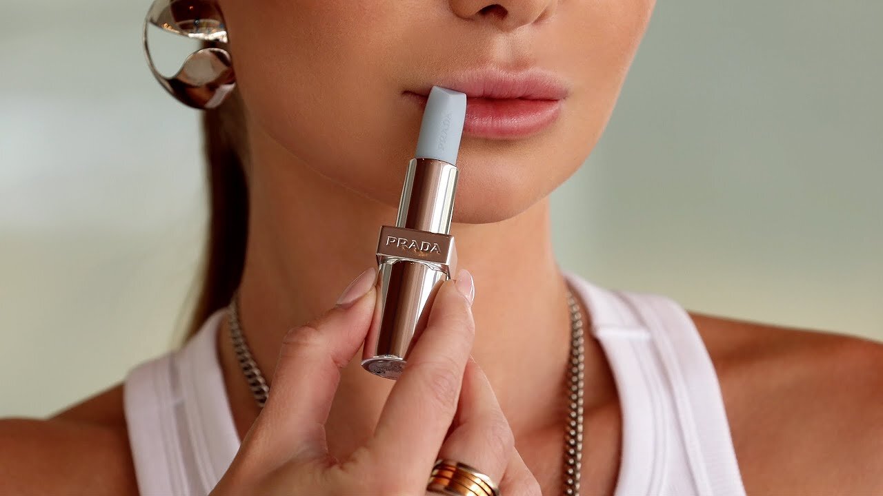 Prada Lip Balm in Astral Pink Review | Prada Beauty | ANNA CASEY
