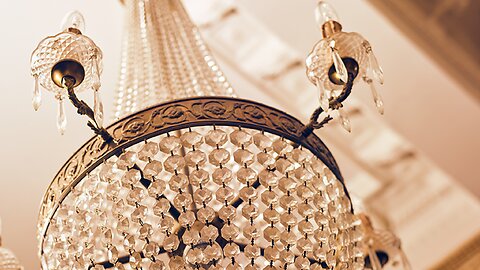 Robbie P - Don't Shake The Snowglobe feat. Sixpence [Official Audio]