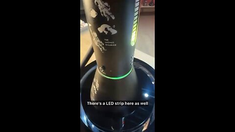 Rechargable batteries ke sath aata hai ye hookah