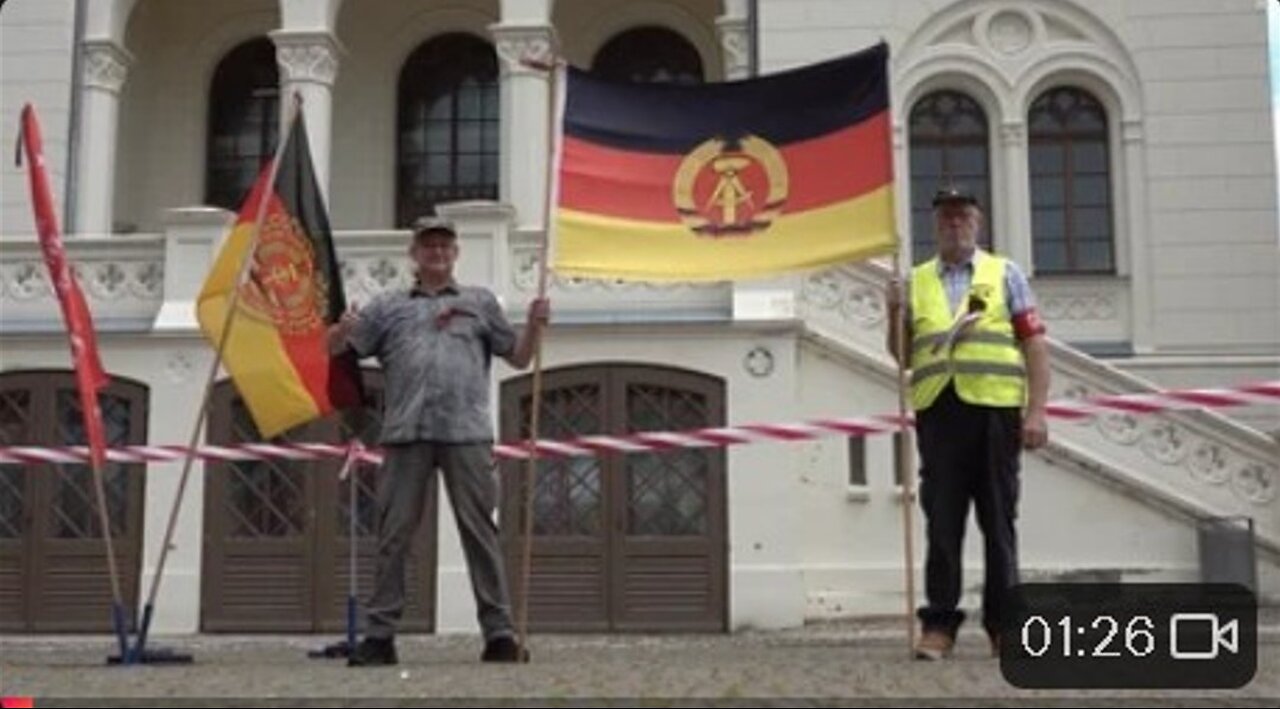 Brüder zur Sonne zur Freiheit! Es lebe unsere neue DDR!