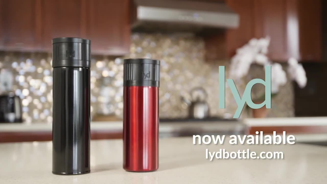 Lyd_ Opens at the touch of your lips & never spills