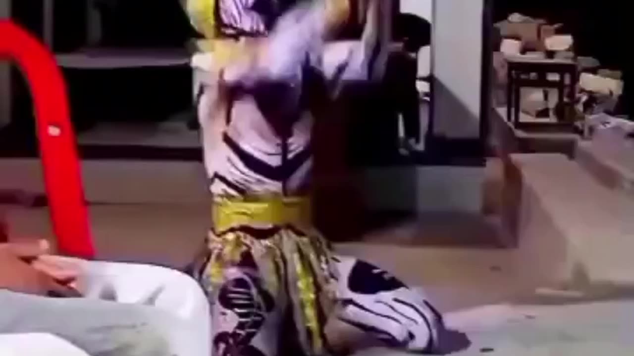 Sights, Eating red and hot coal🔥🔥