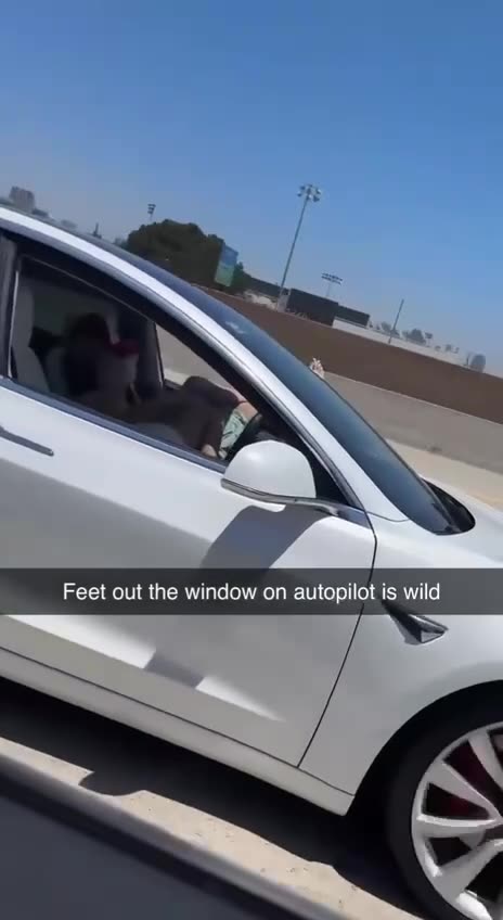 So, that's what autopilot is for 😅