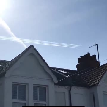 “When has anybody ever seen 4 ****** planes side by side...