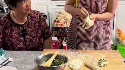 Video funny-china chiken