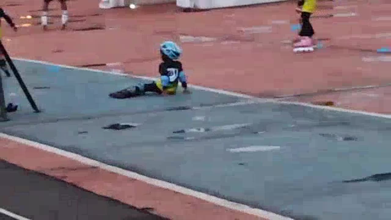 Everyday Skates Peace