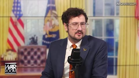 VIDEO: European Women Are Now Wearing Chasity Belts