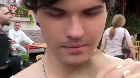 Take a picture beautiful lady 😍💦