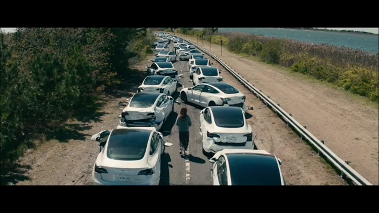 Tesla self driving crashes | Leave the world behind | 2023