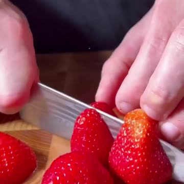 Strawberry gazpacho 🍲