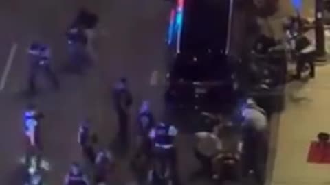 WTF !!! - Mass shooting in Chicago. !!!