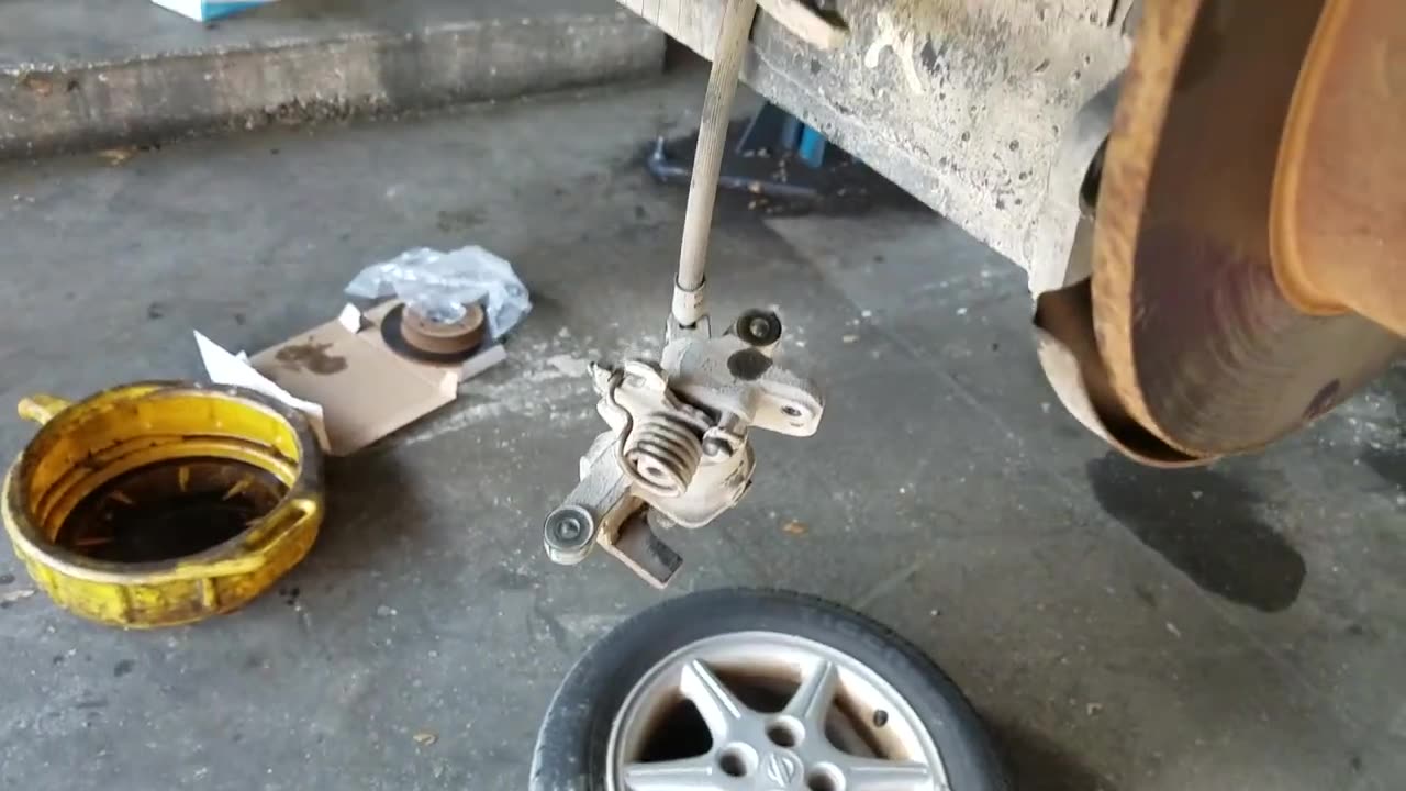 Replace caliper 2001 Nissan Sentra