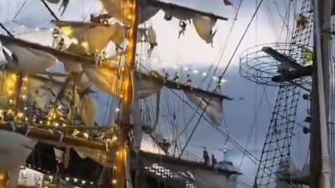 At least 34 injured, some critical, after Mexican Navy ship hits the Brooklyn Bridge