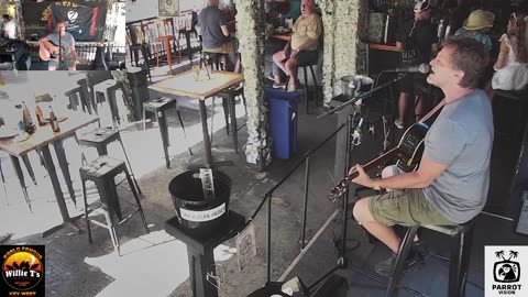 LIVE Music Everyday!