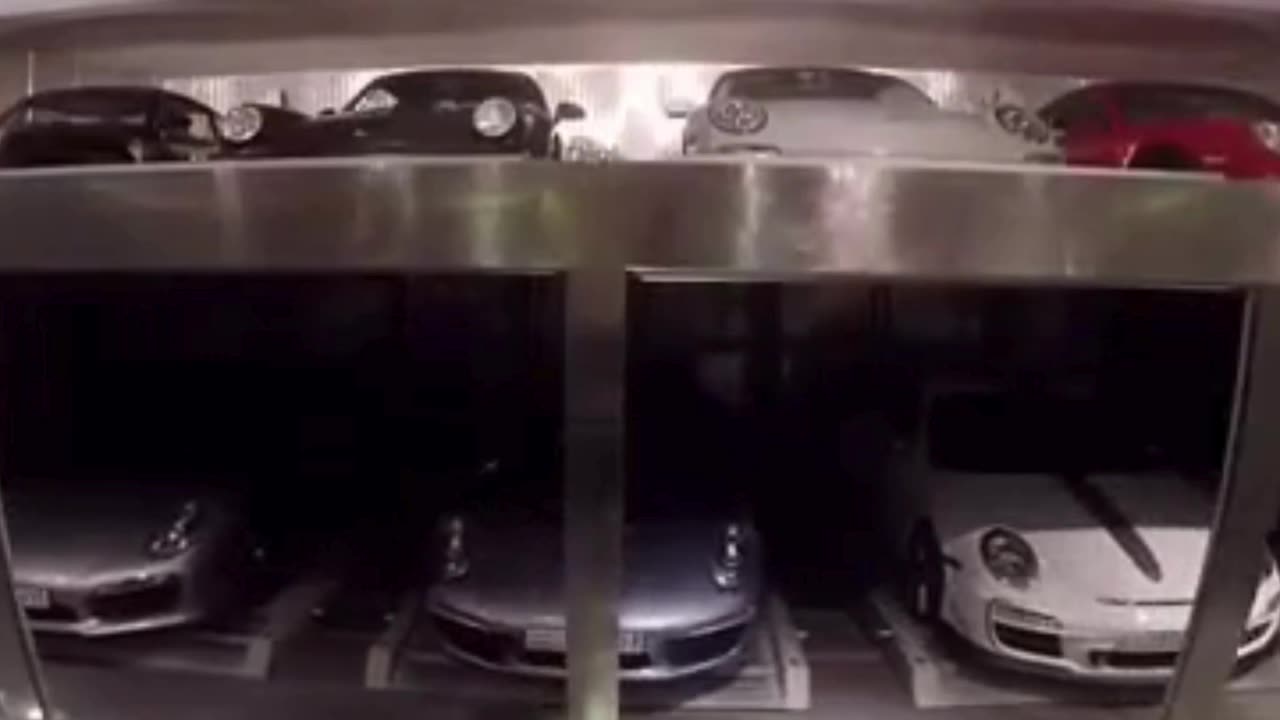 Everyday I'm shuffling | lamborghini