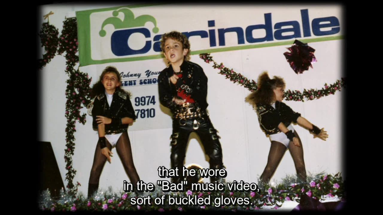 Leaving.Neverland.2019..720p.AMZN.WEB-DL.ESub.Hollymoviehd.mp4