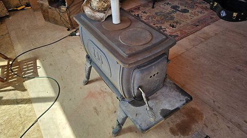 Off-grid/Bushcraft living- wood stove placement