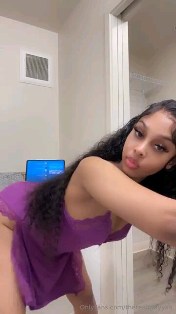 CUTIE, RATE HER 1-100. CUTIE