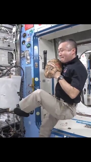 Astronaut Becomes a Master of the of 'art of Solo Baseball'