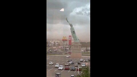 A statue resembling the Statue of Liberty collapsed in the city of Guaíba in southern Brazil.