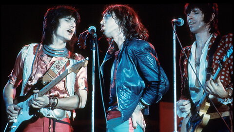Wild Horses ~ The Rolling Stones ( Live )