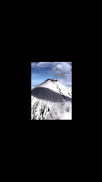 RUSSIA: Klyuchevskaya Sopka volcano has become active in Kamchatka 7.29.25