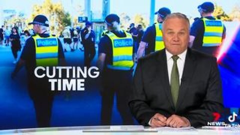 Victoria Police is cutting recruitment training to 25 weeks?!