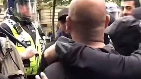 We are ready to kiII you all!' Muslim immigrants shout at British protesters