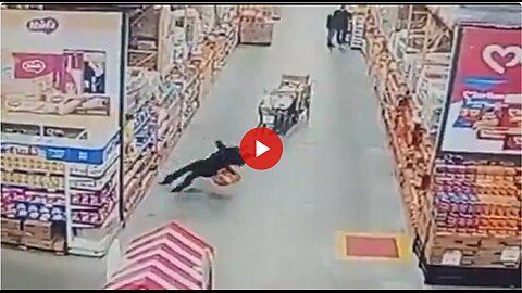Lady drops dead while shopping. Was it the vax or the rising store prices? Another Coincideath.
