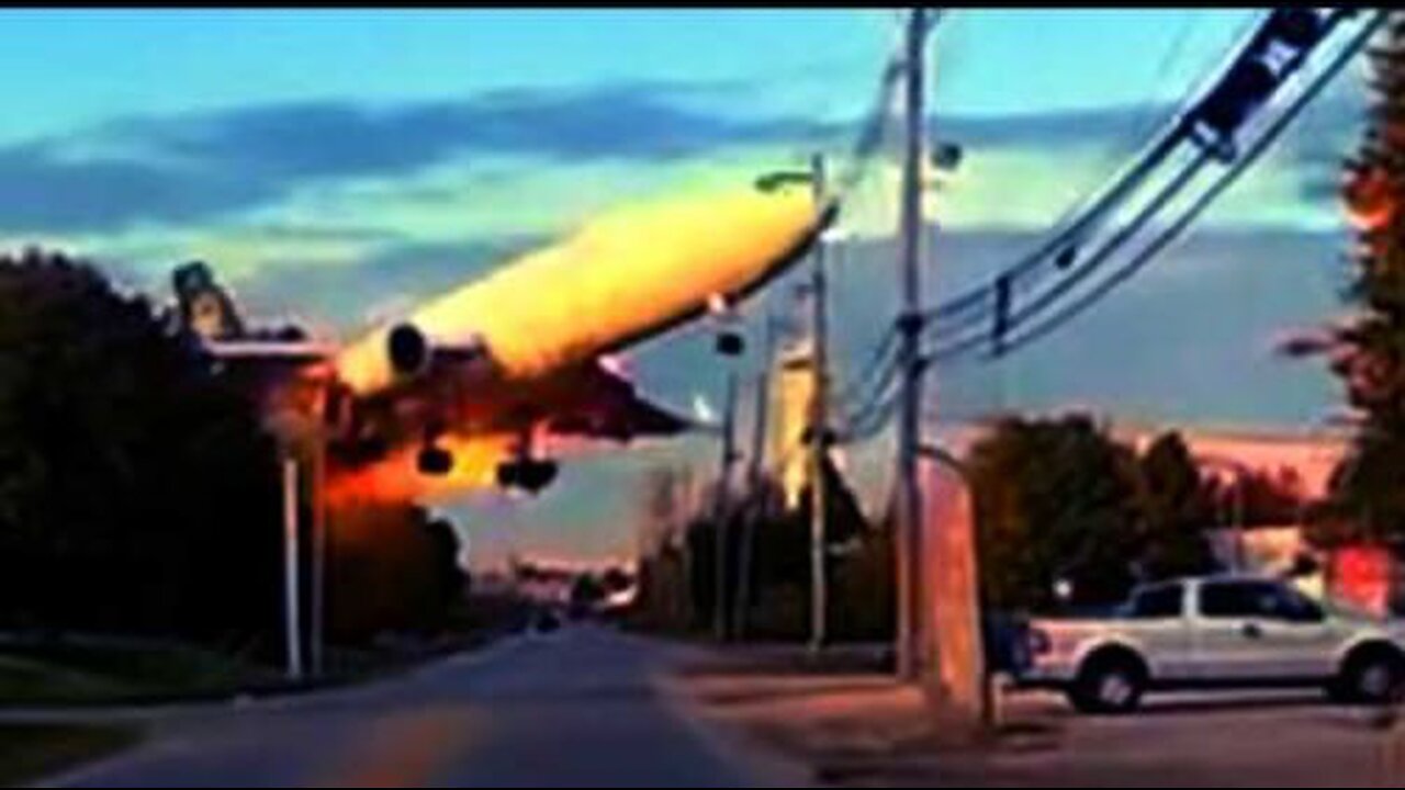 What Caused UPS Plane Crash, Louisville, KY? How MD-11 Engine Fell Off