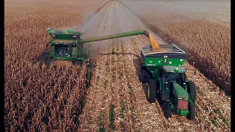 John Deere Revolutionizing Farming - With High Tech Robot Tractors