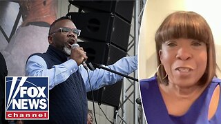 ‘POVERTY PIMPS’: Chicago resident calls out local leaders’ inaction on crime