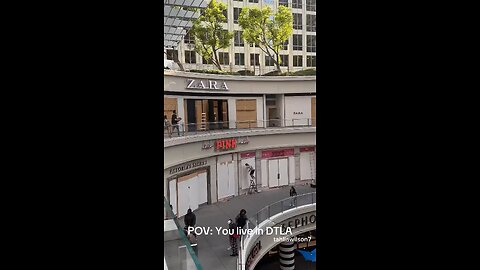 Los Angeles resident records what the mall looks like right now in Downtown LA