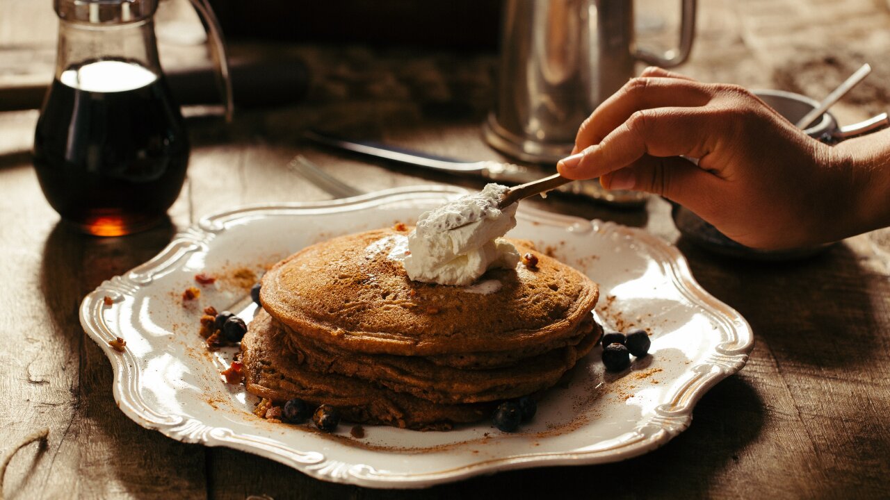 How to Make Chocolate Pancakes the Easy Way – No Oven, No Yeast