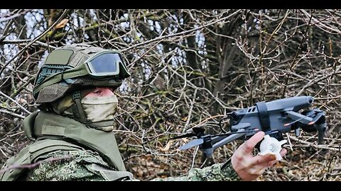 🇷🇺 🏹🎥 "In the city of Bakhmut, I am covered in patches and walk with a flag"