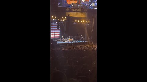 Willie Nelson “Mammas Don’t Let Your Babies Grow Up to Be Cowboys” Dallas TX 2025