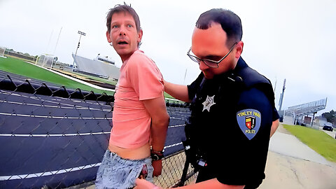 🚨 “He Tried to Run… With ONE Leg!” | Police bodycam