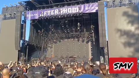 #ShittyMillennialVideos 📱📹🎬 MGK 🔫🍭🍬 - Title Track 🎧💿 @ Discovery Park Sacramento, CA 10/09/2021