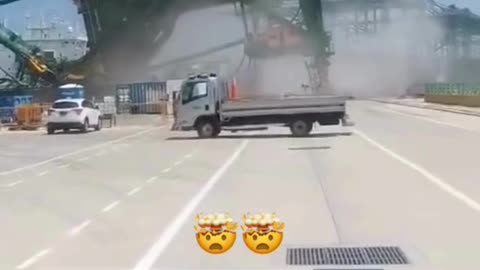 Shocking Crane Collapse at Tuas Port 😱🚨