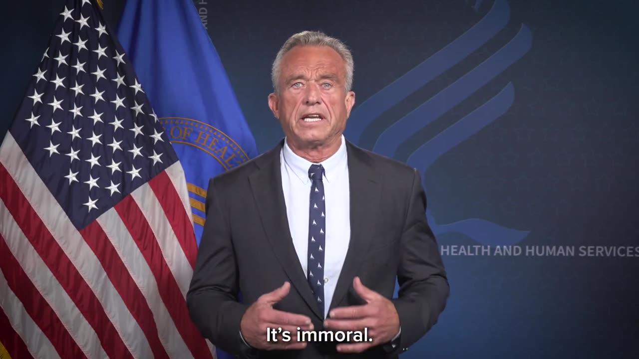 RFK JR: “Doctors are being paid to vaccine …
