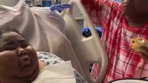 Starving Black Woman In Hospital Needs Your Help!