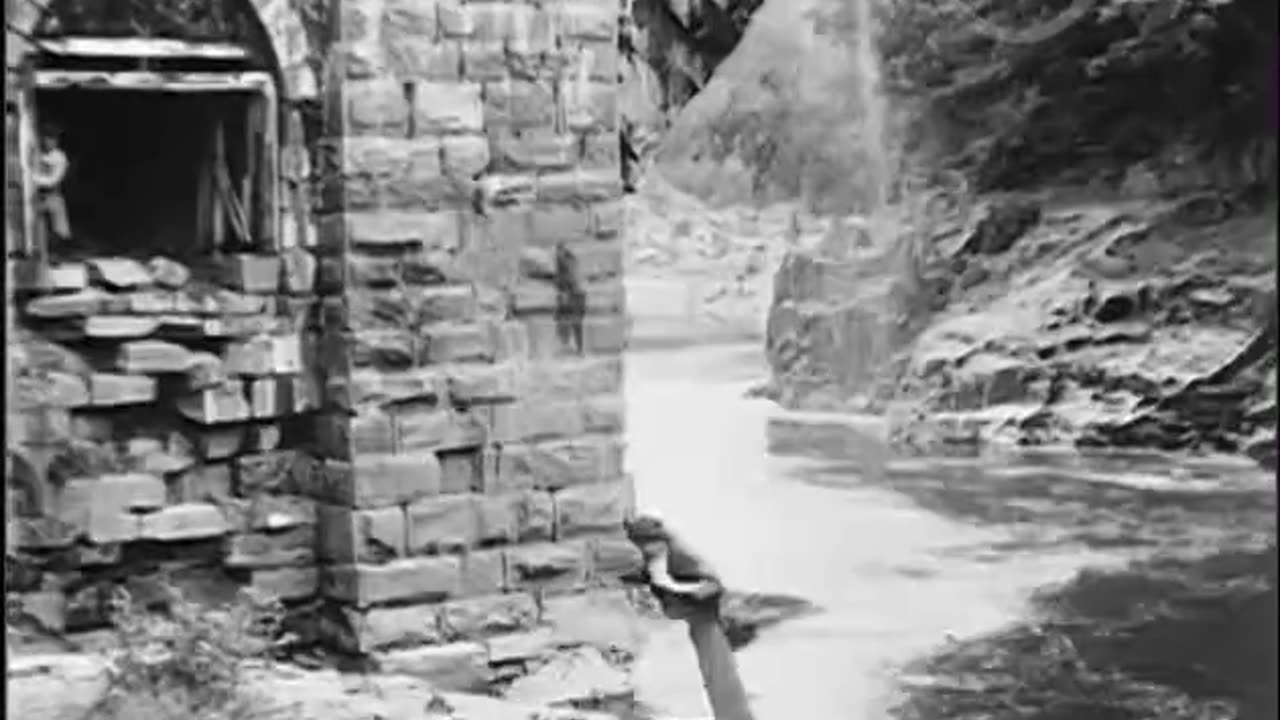 THE ATTACK ON THE MILL (Edison-1910) Dir by Edwin S. Porter. NEW English subtitles.