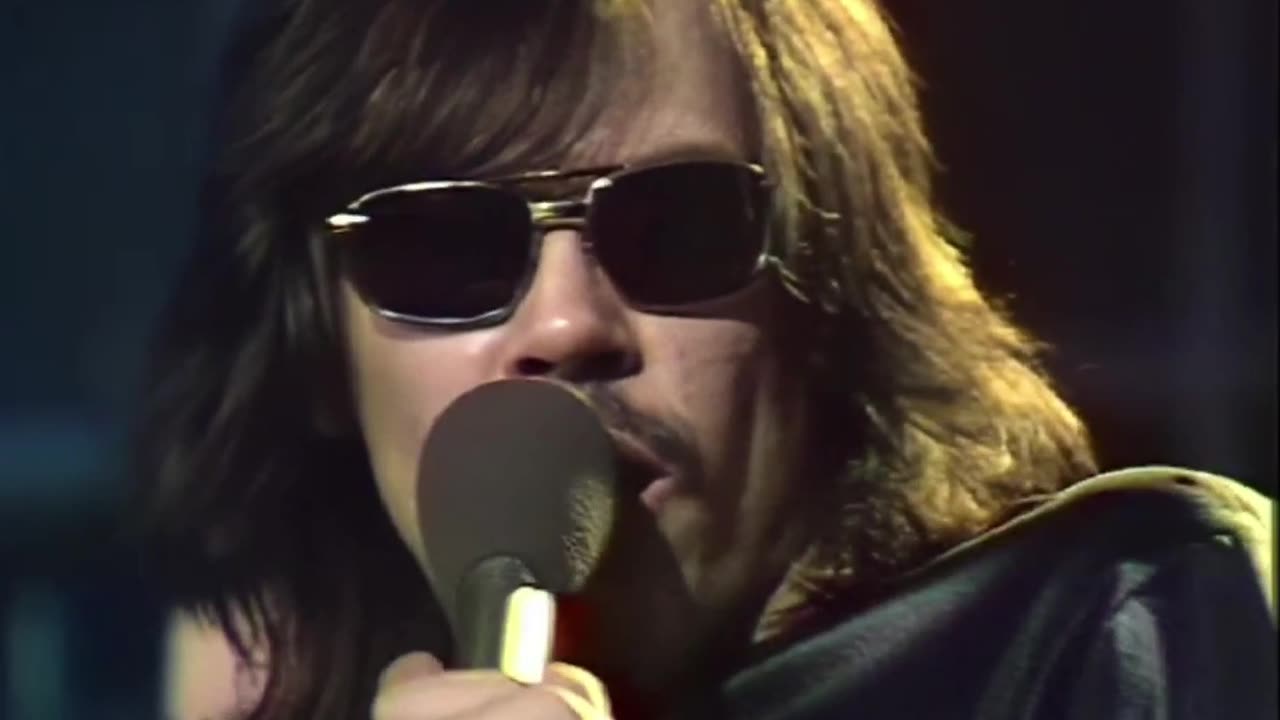 Born To Be Wild - Steppenwolf (live)