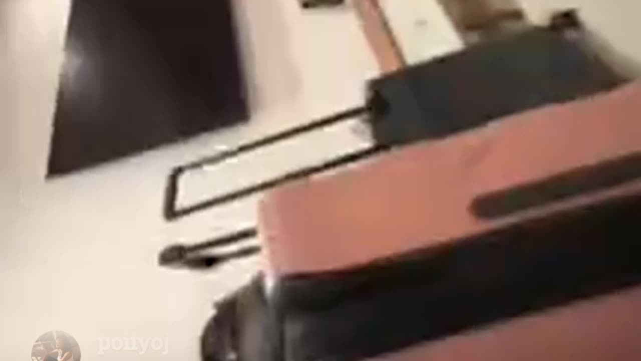 21 can't fight she gets beat up and kicked out