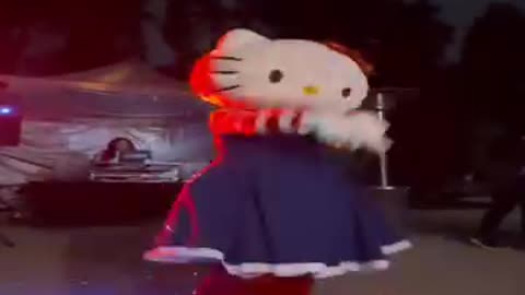 Hello Kitty Dancing