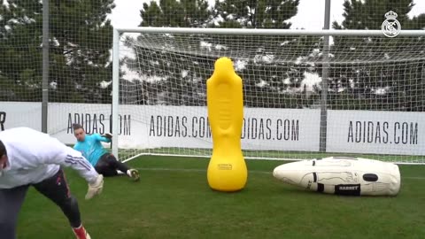 Real Madrid goalkeeper training!