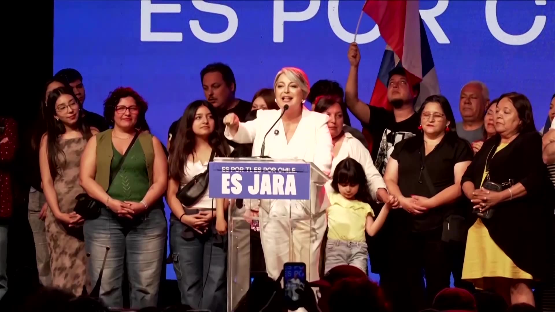 Jara pledges immigration control, banking transparency to stop crime